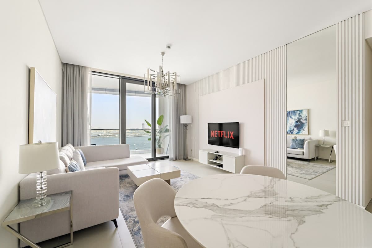 Unique 2 br Apartment with Full Sea View