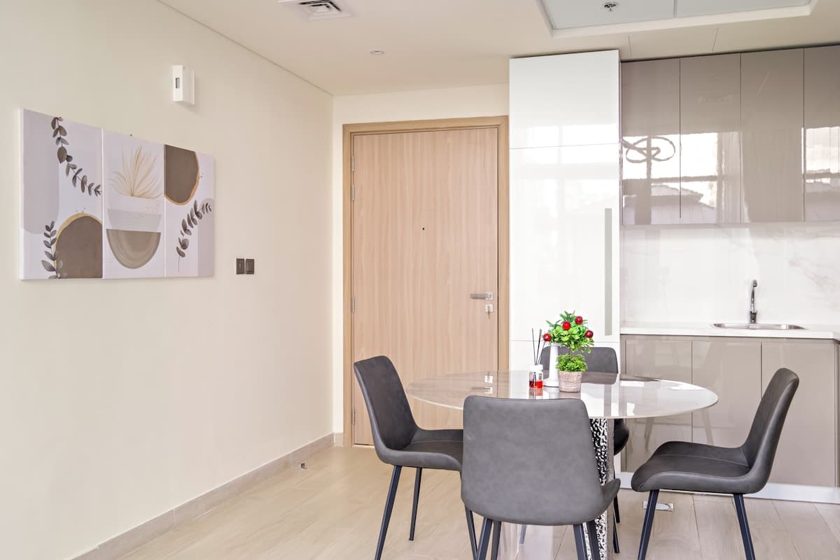 Chic 1 BR Unit in Azizi Riviera — photo 4